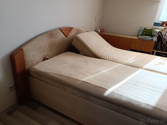 Manželská postel 160cm x 200cm. - 2
