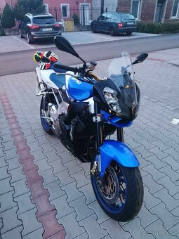 Aprilia Tuono 1000 - 2