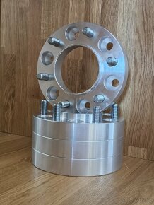 Rozšiřovací podložky 6x139,7 Toyota - 2
