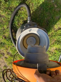 Profi vysavač Taski vacumat 12 - 2