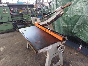 Tabulové nůžky NTP 1000/2,5B - 2