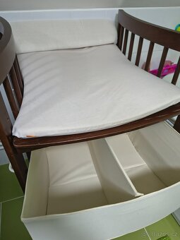 Přebalovací pult STOKKE - 2