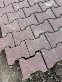 Venkovni dlazba icko cervena- za odvoz - 2