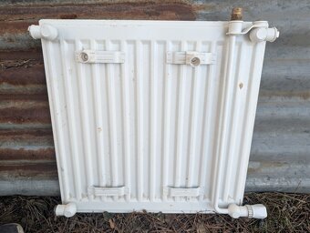 Prodám radiátor 50x50 - 2