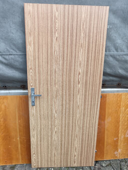 Prodám vnitřní dveře plné a prosklené - 2