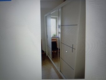 Šatní skříň - 2