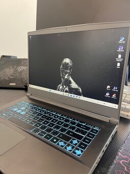 MSI thin 15 (RTX4050) - 2