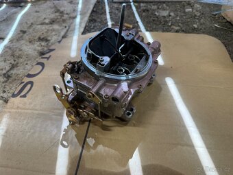 Karburátor Edelbrock AVS 1411 - 2