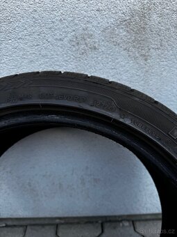 Zimni pneu 215/40 R17 - 2