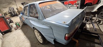 Bmw E30 závodní special - 2