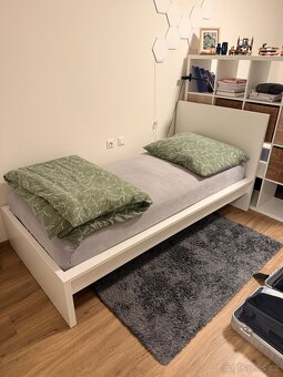 Postel s lamelovým roštem a matrací - 2