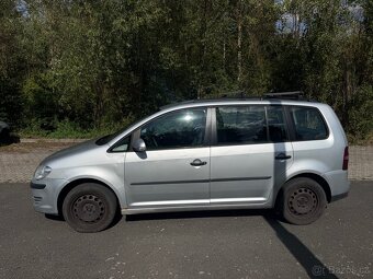 Volkswagen Touran - 2