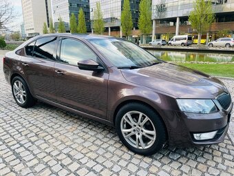 Škoda Octavia 1.6TDI 81KW MANUÁL VÝHŘEV SENZORY - 2