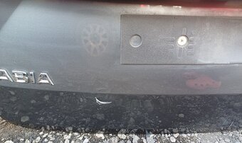 Zadní páté dveře Škoda Fabia III combi a hatchback - 2