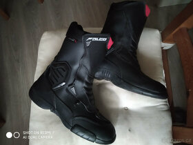 Prodám nové dámské moto boty Falco,vel.39, - 2
