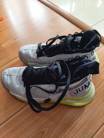 Air Jordan Jumpman 000 23, vel. 42 SLEVA - 2