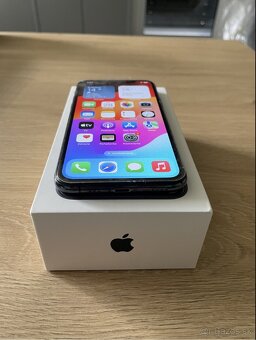 Prodám iPhone XS - 2