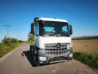 Mercedes Arocs 2645 kontejner - 2
