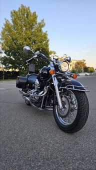 Honda shadow 750 - 2