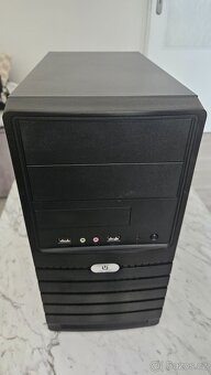 Xeon 1240 V3 (i7 4770) | RX 470 8GB | 16 GB RAM | SSD+HDD - 2