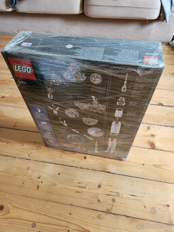 LEGO 21309 Apollo Saturn V - 2