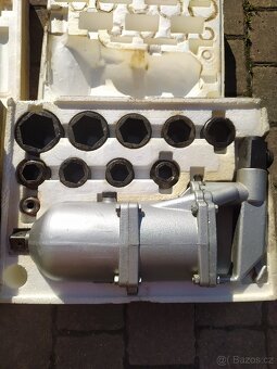 Utahovák pneumatický Drukov PU30 a UV 30/24 - 2