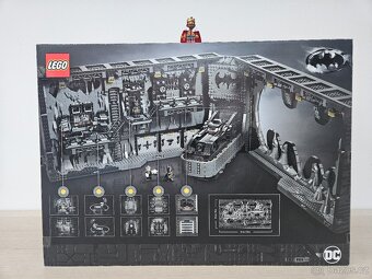 LEGO Batman 76252 Batmanova jeskyně - 2