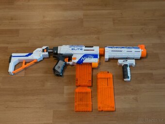 Velká sada 7 zbraní a příslušenství Nerf - 2