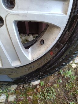 Suzuki Vitara Yokohama geoladar 225/65 R 17 - 2