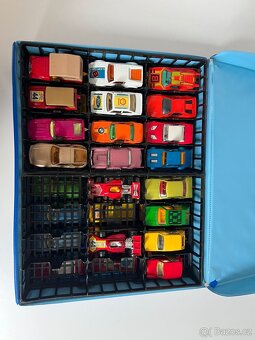 MATCHBOX - kufr s auty - 2