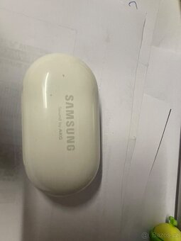 Sluchátka Samsung Galaxy Buds SM-R175 - 2