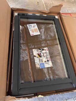 Střešní okno Velux 78x118 - 2