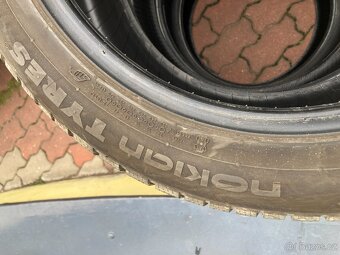 Sada zimních pneu 245/45/18, 2x Nokian 2x Hankook - 2