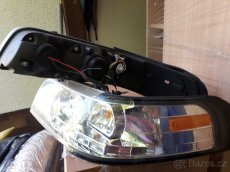 Ford Victoria Crown přední světla - 2