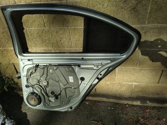 ŠKODA OCTAVIA 2 PŘEDFACELIFT KRÁTKÁ - 2