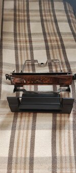 Dřevěné dekorativní víko autorádia - 2