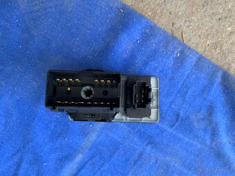 ŠKODA FABIA I - spínač světel - 2