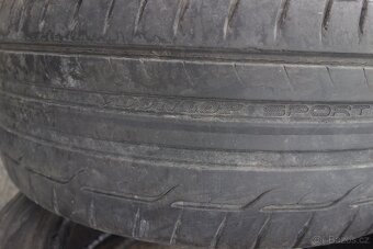 Pneu DUNLOP 215/45R17 - 2