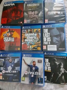 PlayStation 4 PS4 1Tb - 2