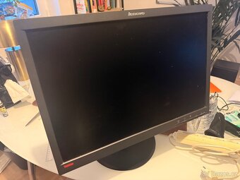 Lenovo Thinkvison 24” LCD - 2