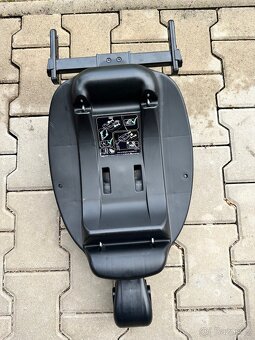 Vajíčko + báze do auta - 2