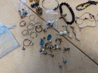 Různé šperky a doplňky – vše dohromady (použité) - 2
