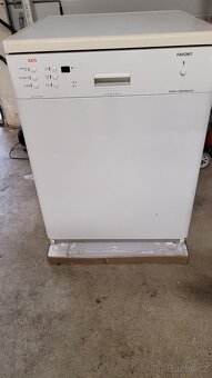 Myčka nádobí AEG - 2