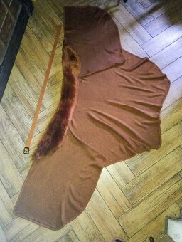 Teplý plášť a pásek - 2