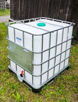 Nádrž IBC 1000l - 2