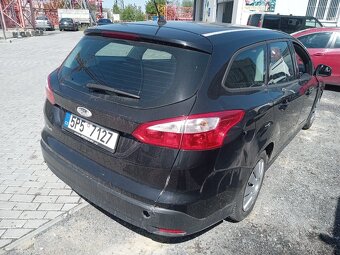 Ford Focus 2011 1.6 - 2