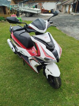 Skútr 125 Monza - 2