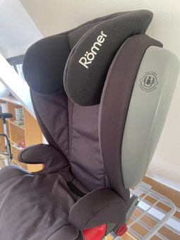Dětská autosedačka - 2