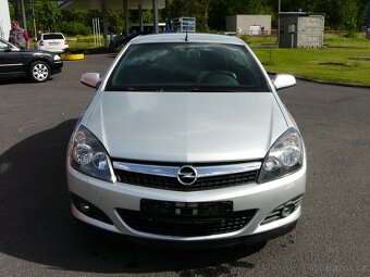 Opel Astra Twin Top 1.6i-85kw, r.2008, Najeto: 164514km, TOP - 2