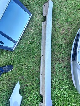 Prodám přední a zadní dveře bmw e61 - 2